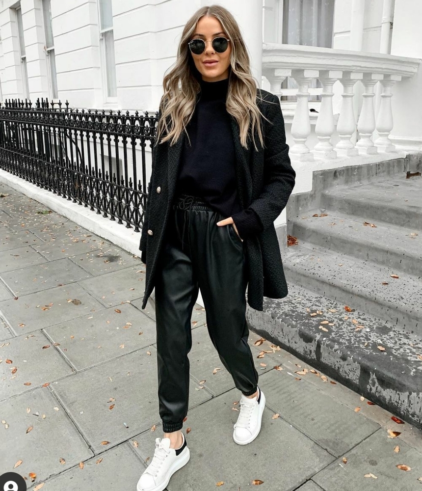 HOST PICK🎉NWT ZARA Faux Leather SLOUCHY Pants - Picture 3 of 16
